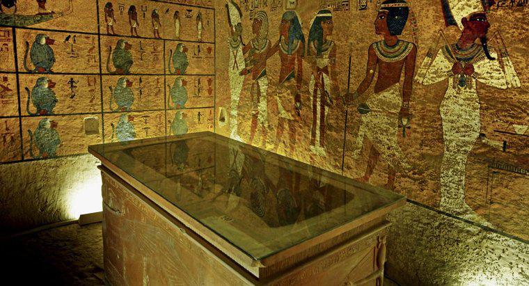 Cosa hanno messo gli Egiziani nelle loro tombe?