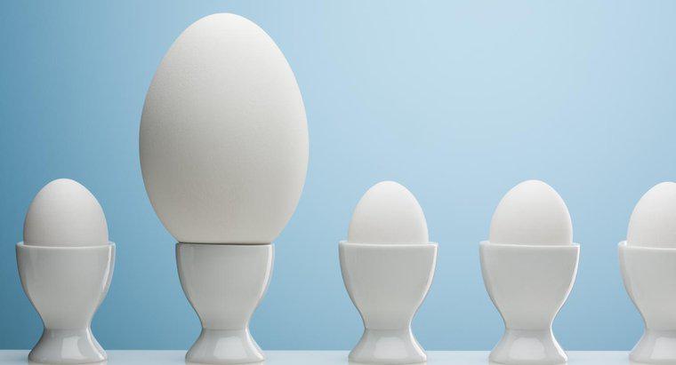 Quante uova grandi sono uguali a un uovo extra large?
