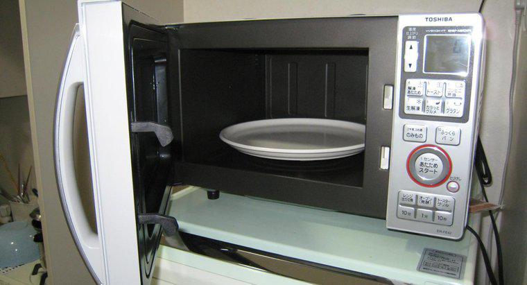 Cosa fa smettere di funzionare un forno a microonde?