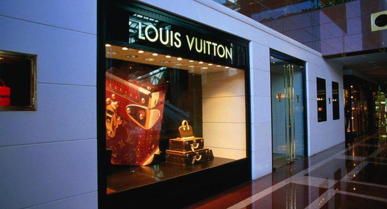 In che modo Louis Vuitton è diventato famoso?