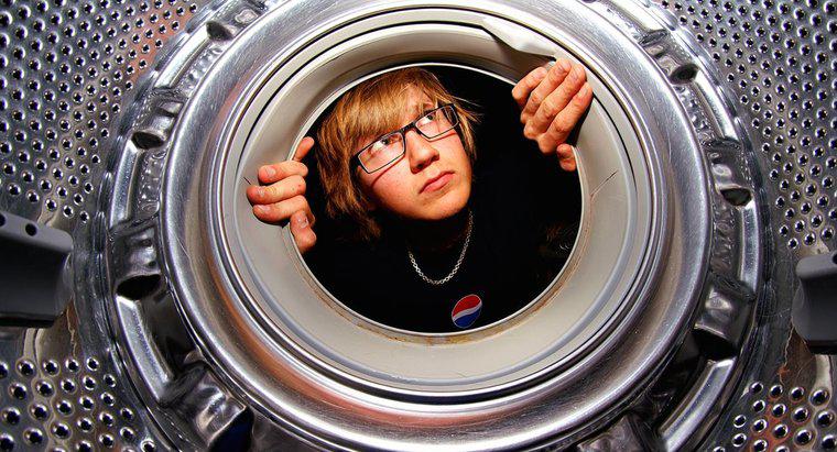 Un agitatore aiuta una lavatrice a pulire meglio?