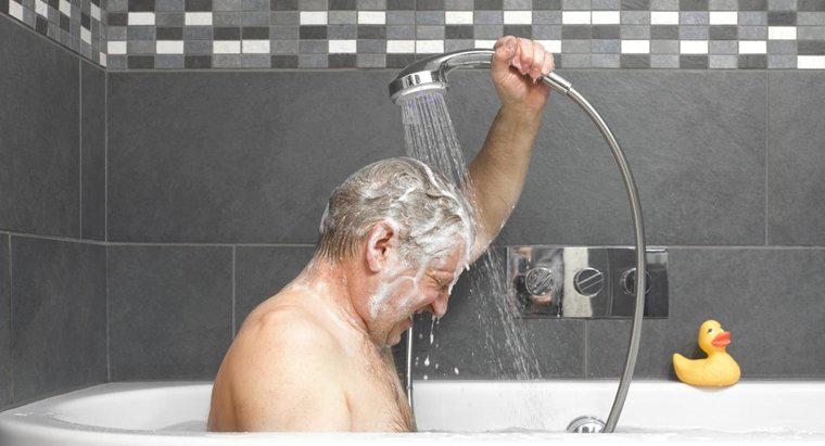 Una doccia quotidiana è una parte salutare della buona igiene?