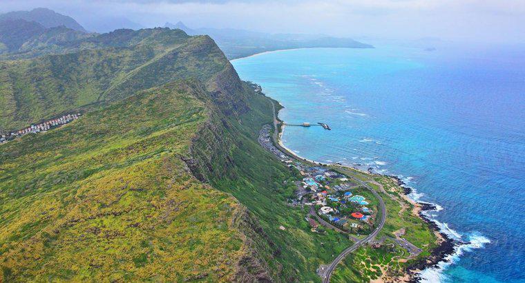 Quante isole ci sono in tutta la catena delle isole hawaiane?