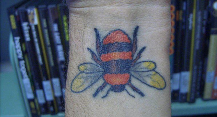 Cosa simboleggiano i tatuaggi di ape?