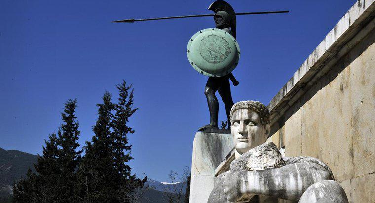 Quali erano le somiglianze tra Sparta e Atene?