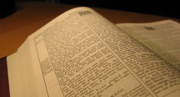 Quali sono i dieci comandamenti nella Bibbia KJV?