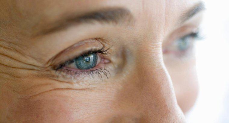 Come si fa a prevenire e ridurre le rughe degli occhi?