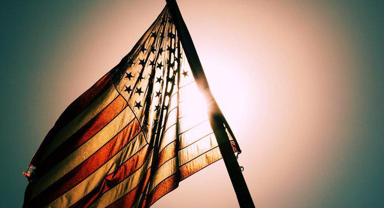 Perché la bandiera americana è così importante?