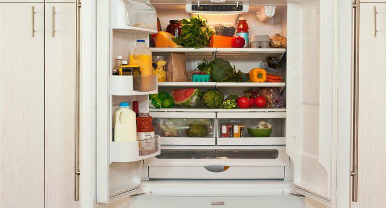 Che cosa significa se il tuo frigorifero funziona ma il congelatore collegato non funziona?