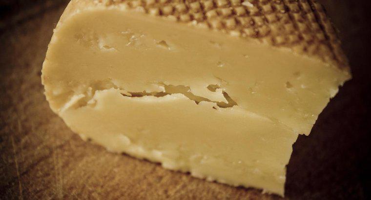 Che cosa è un sostituto del formaggio pecorino?
