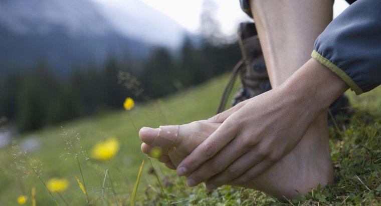 Quali sono le cause del dolore alle dita dei piedi e del piede?