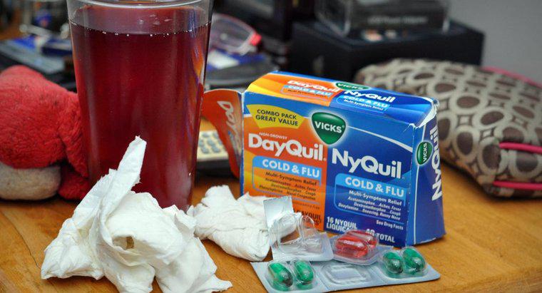 Qual è la differenza tra DayQuil e NyQuil?