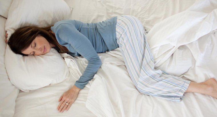 Quale percentuale della vita media di un essere umano sta dormendo?