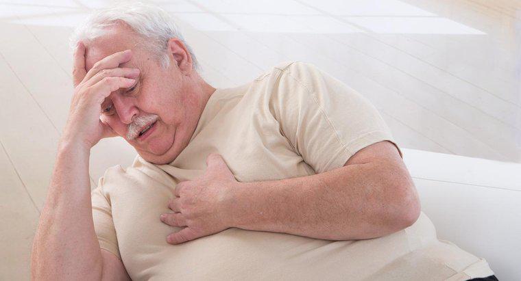 Quali sono i sintomi di un attacco di cuore negli uomini?