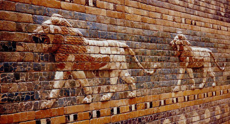 Quali sono alcune antiche invenzioni babilonesi?