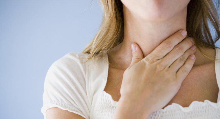 Come si cura un mal di gola velocemente?