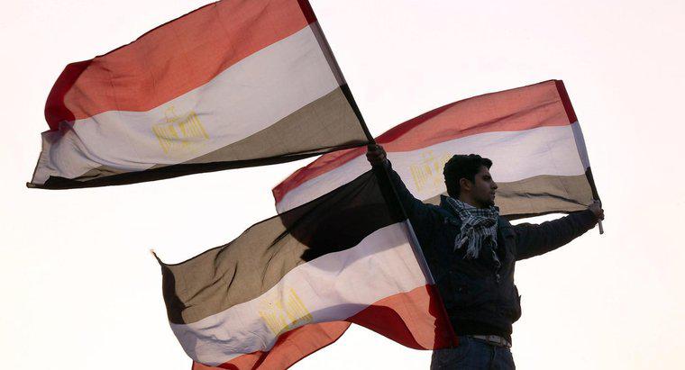 Per cosa stanno i colori della bandiera egiziana?