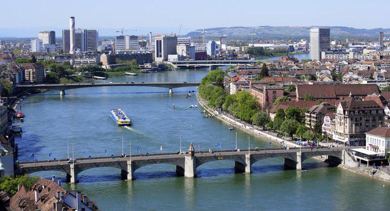 In quali paesi scorre il fiume Reno?