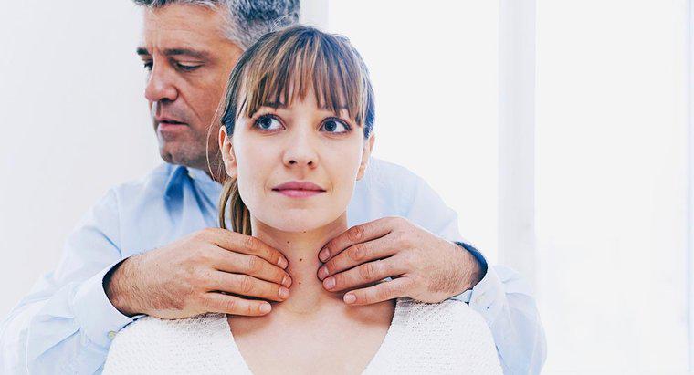 Cosa potrebbe causare un grumo nelle ghiandole del collo?