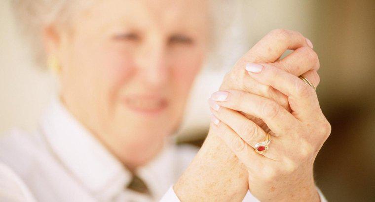 Quali sono i sintomi dell'artrite reumatoide nelle dita?