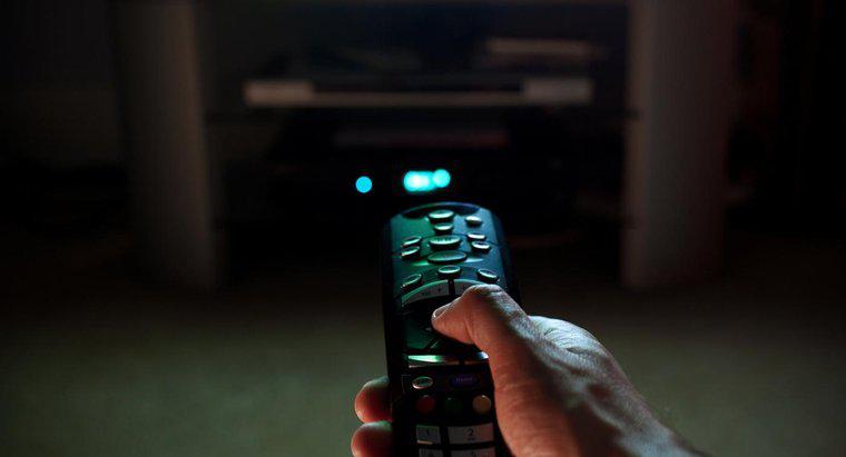 Quali sono alcuni dei codici per i telecomandi TV Insignia?