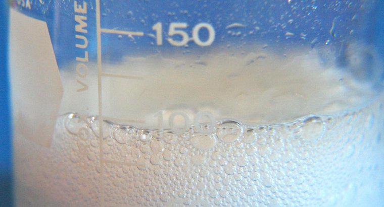 Cosa succede quando si mescola aceto e bicarbonato di sodio?