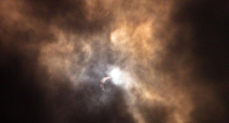 È un'eclissi solare totale visibile da qualsiasi parte del mondo?