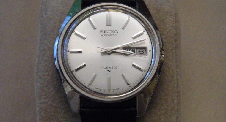 Come posso rimuovere la parte posteriore del mio orologio Seiko?
