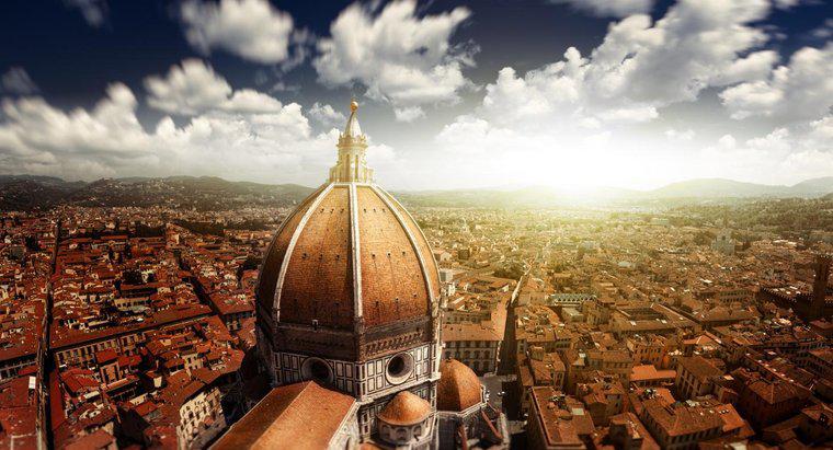 Qual era la struttura sociale di Firenze durante il Rinascimento?