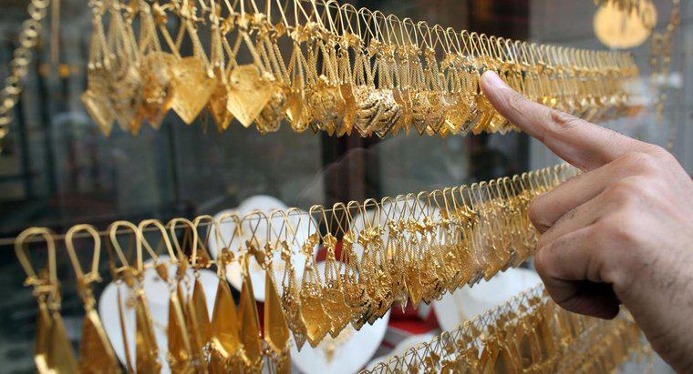 Perché l'oro è usato per creare gioielli?