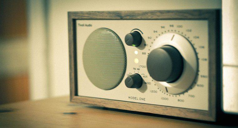 Quali sono le differenze tra TV e radio?