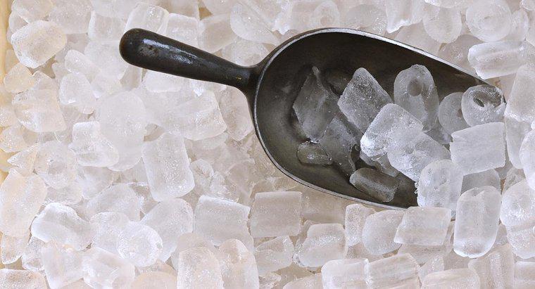 Quali sono alcune correzioni comuni per un ice maker Frigidaire?