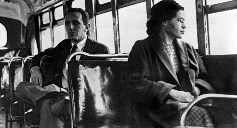 Per cosa è famosa la Rosa Parks?