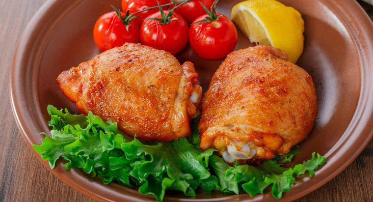 Come fai a rendere facili le cosce di pollo al forno?