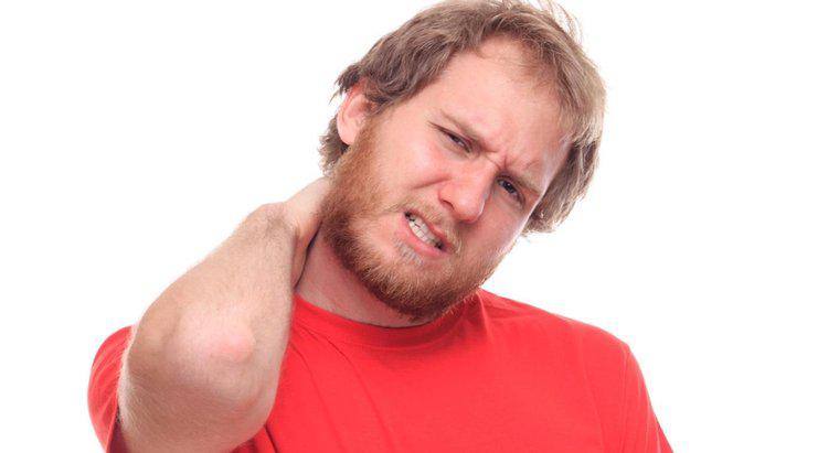 Quali sono i principali sintomi di un disco rigonfiamento nel collo?