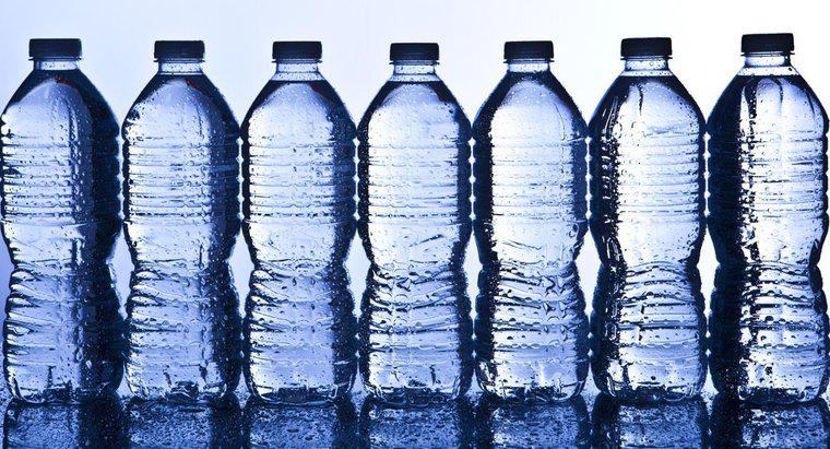 Quali sono i pro ei contro delle bottiglie di plastica?
