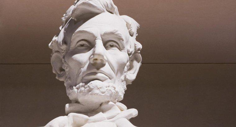 Di che colore erano gli occhi di Abraham Lincoln?