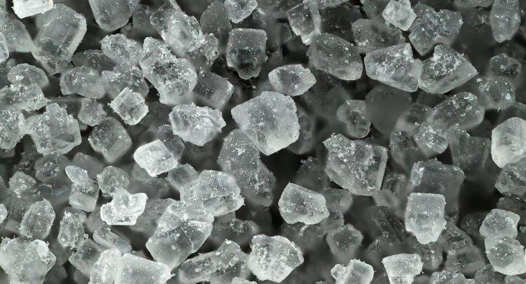 Qual è la differenza tra cristalli di sale e zucchero?