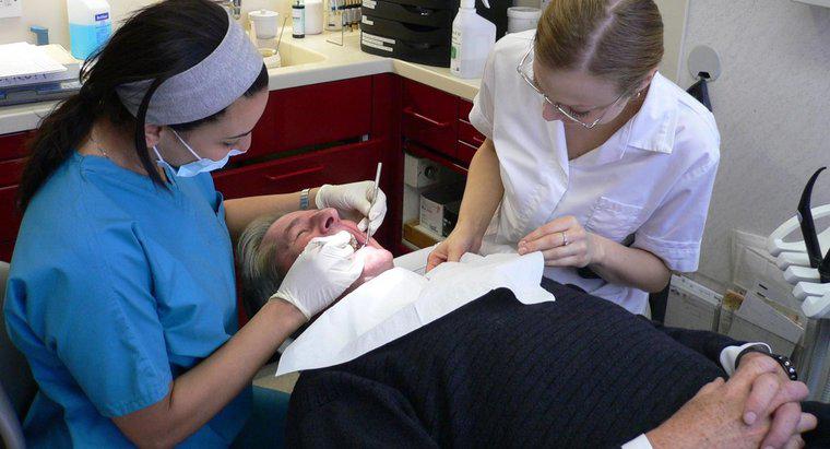 Quali sono i sintomi di un dente della saggezza infetto?