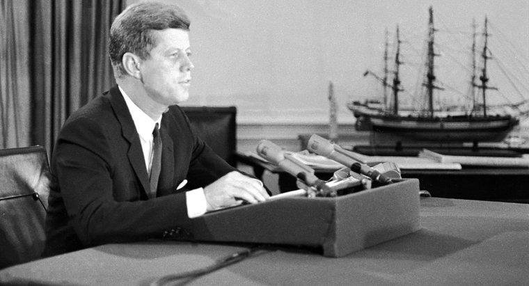 Perché John F. Kennedy era un buon leader?