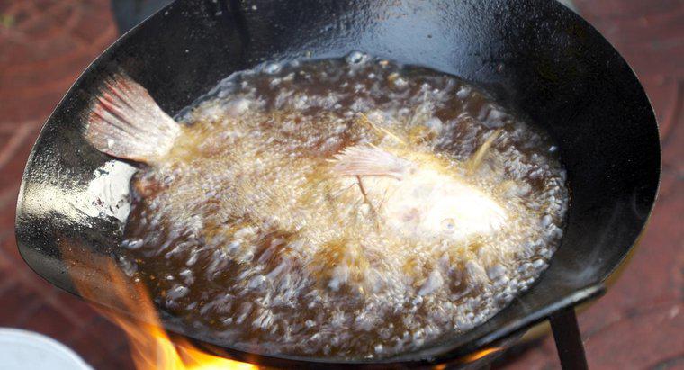 Qual è la temperatura migliore per friggere i pesci?