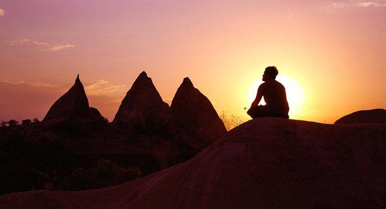 Qual è la differenza tra yoga e meditazione?