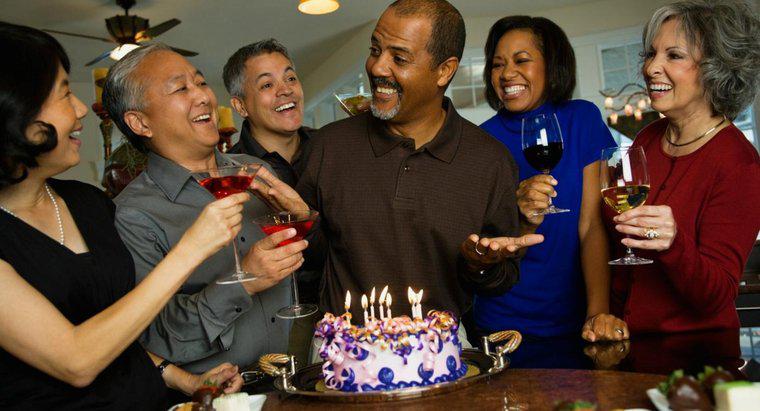 Quali sono alcune idee per una festa del 60 ° compleanno?