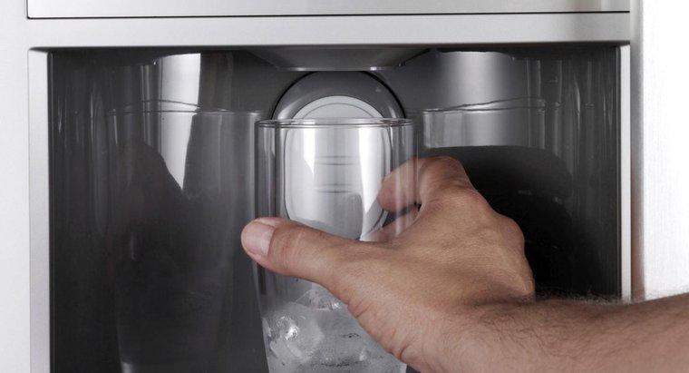 Come funziona un distributore di acqua per frigorifero?