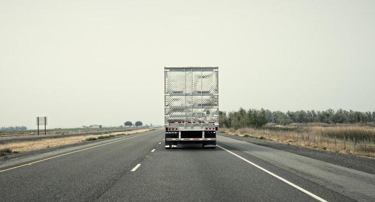 Quante miglia di autostrade interstatali ci sono negli Stati Uniti?
