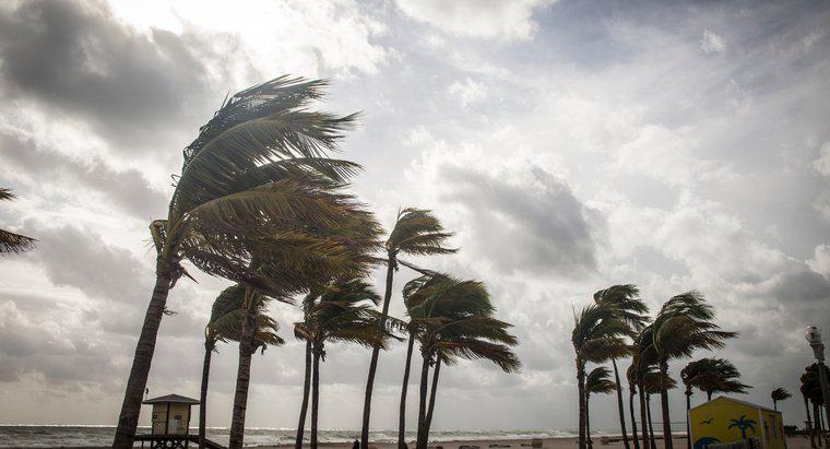 Fino a che punto un uragano può viaggiare nell'entroterra?