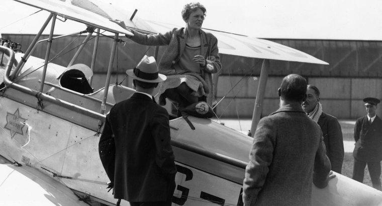 Che tipo di famiglia aveva Amelia Earhart?