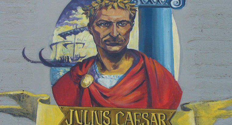 In "Giulio Cesare", perché Calpurnia vuole che Cesare rimanga a casa?