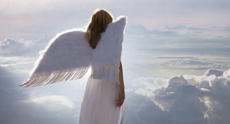 Qual è la differenza tra angeli e arcangeli?