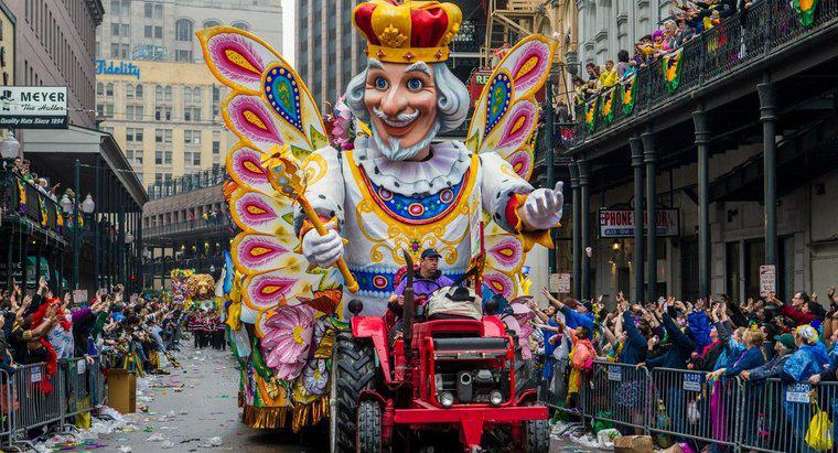 Quando è stato il primo Mardi Gras Parade a New Orleans?
